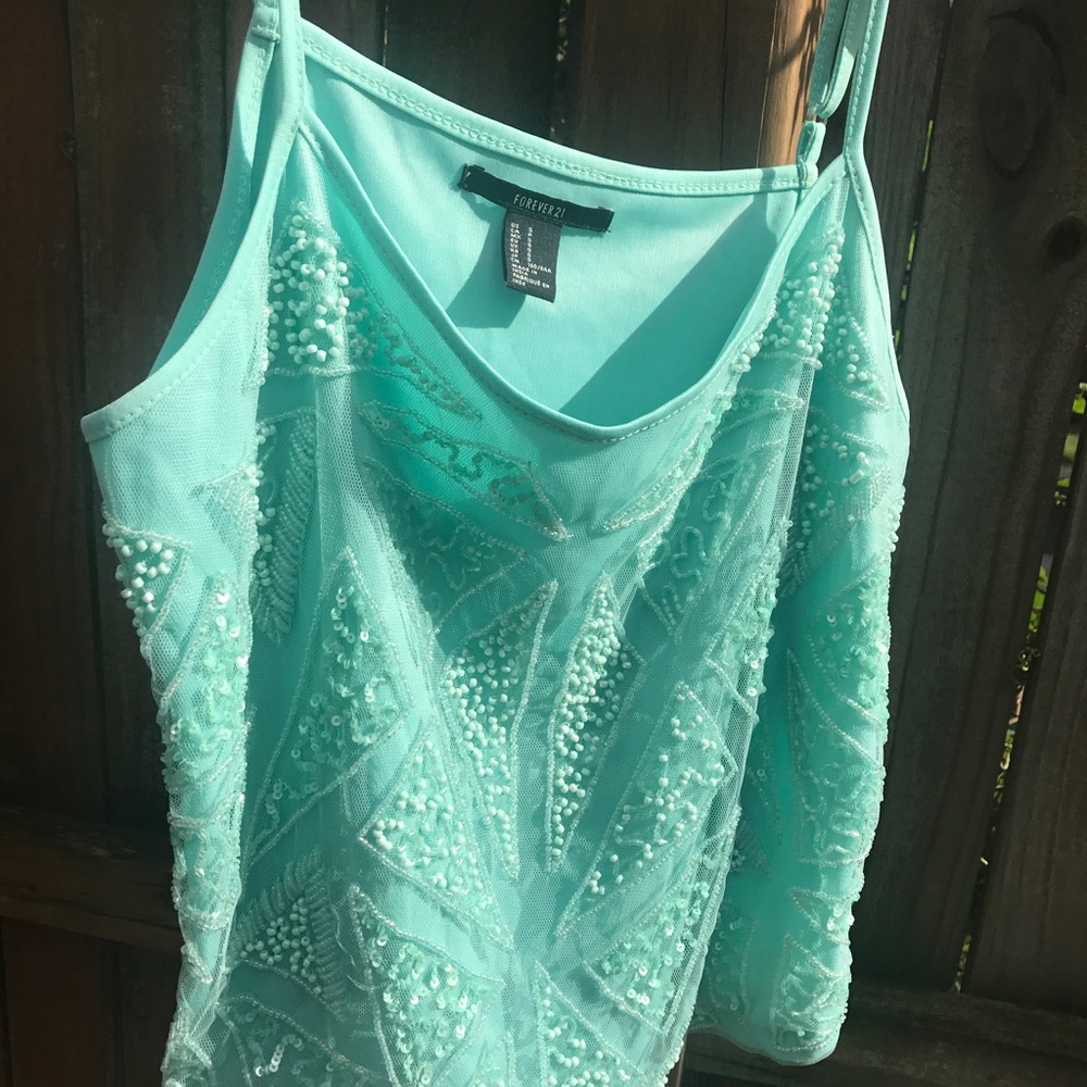 Forever 21 Embroidered Beaded Top Size Small